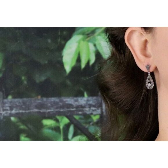 Sterling Silver Marcasite Scallop Design Earrings Dangle Drop 1 1/4" x 3/8" - Picture 2 of 7